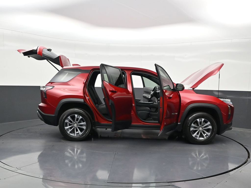 Used 2026 Chevrolet Equinox LT FWD image 35