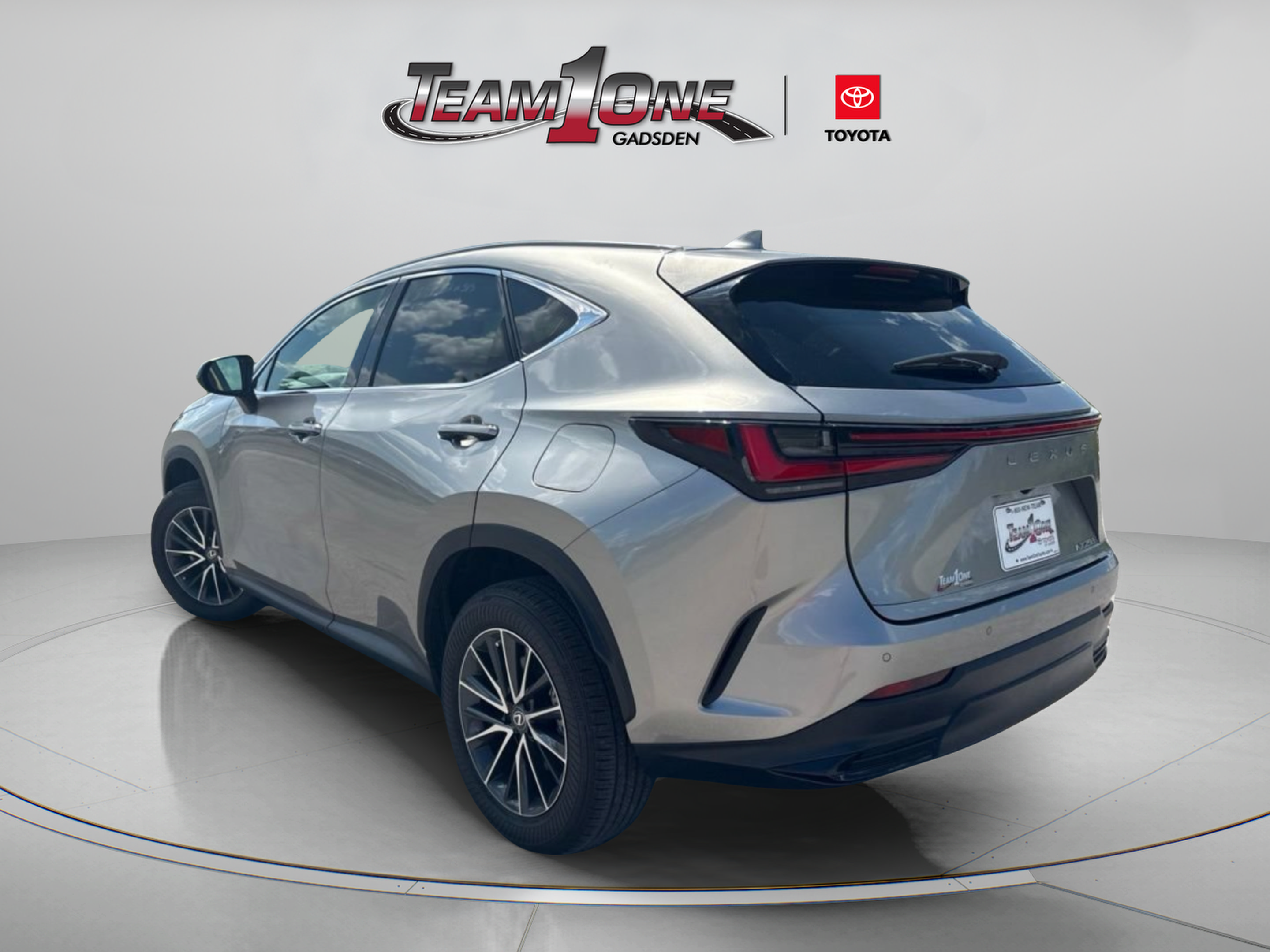Used 2024 Lexus NX 250 FWD w/ Cold Area Package image 5
