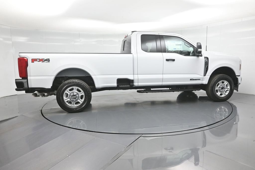 New 2026 Ford F350 XLT w/ FX4 Off-Road Package image 23