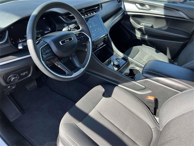 Certified 2023 Jeep Grand Cherokee L Laredo image 28