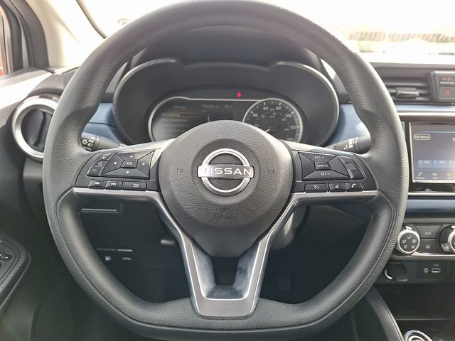 Used 2025 Nissan Versa SV image 19