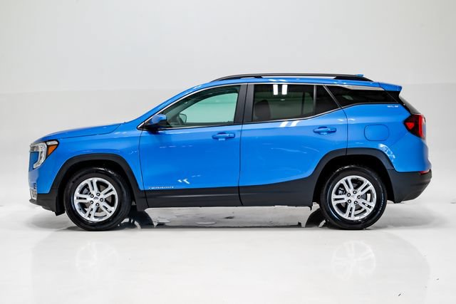 Used 2024 GMC Terrain SLE w/ Driver Convenience Package FWD image 29