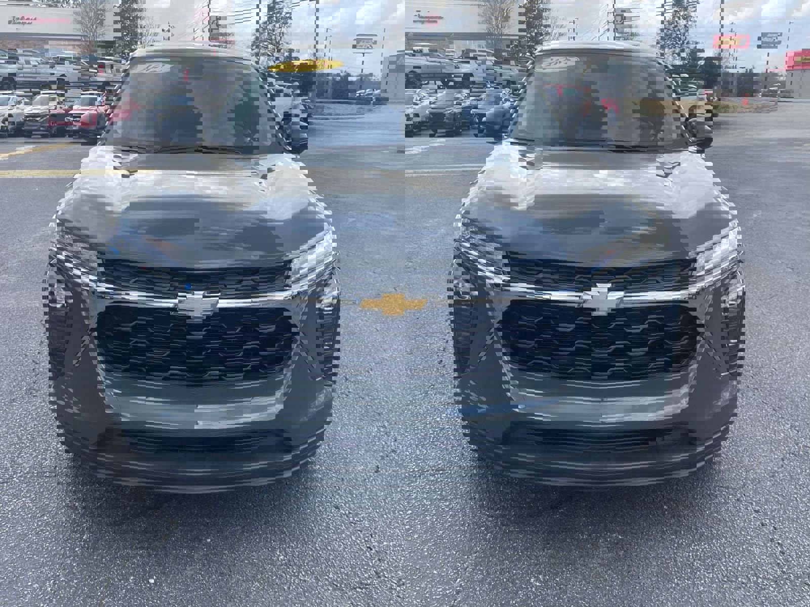 Used 2025 Chevrolet Trax LS image 8