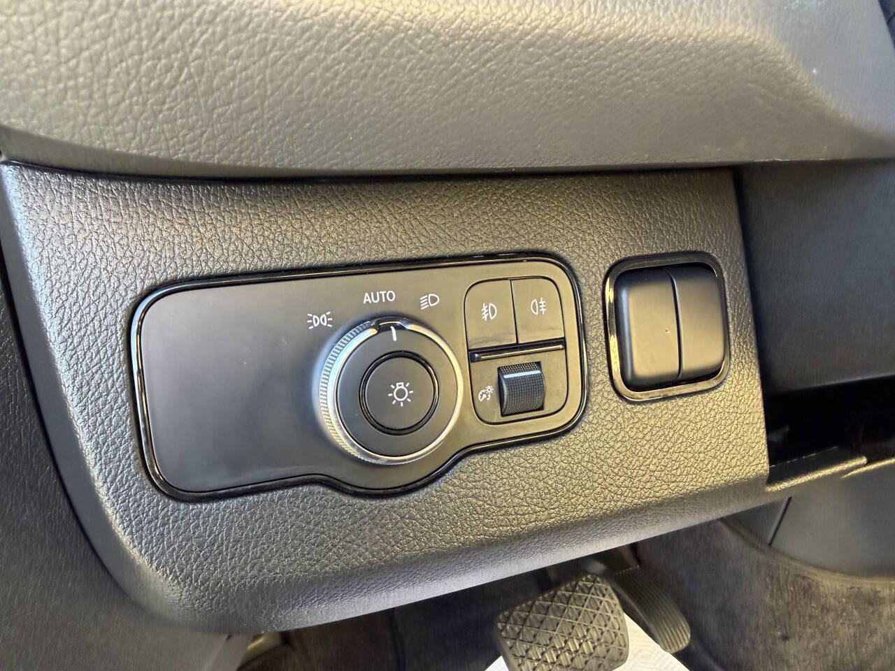 Used 2019 Mercedes-Benz Sprinter 170 image 23