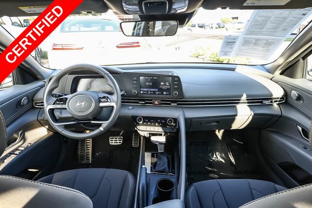 Used 2025 Hyundai Elantra Sport FWD image 27