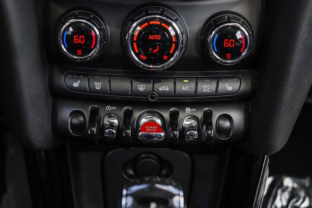 Used 2023 MINI Cooper 4-Door Hardtop FWD image 22