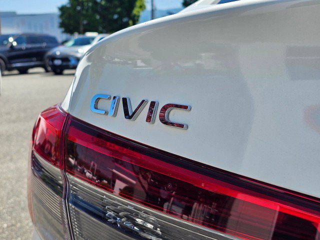 Used 2022 Honda Civic Touring image 17