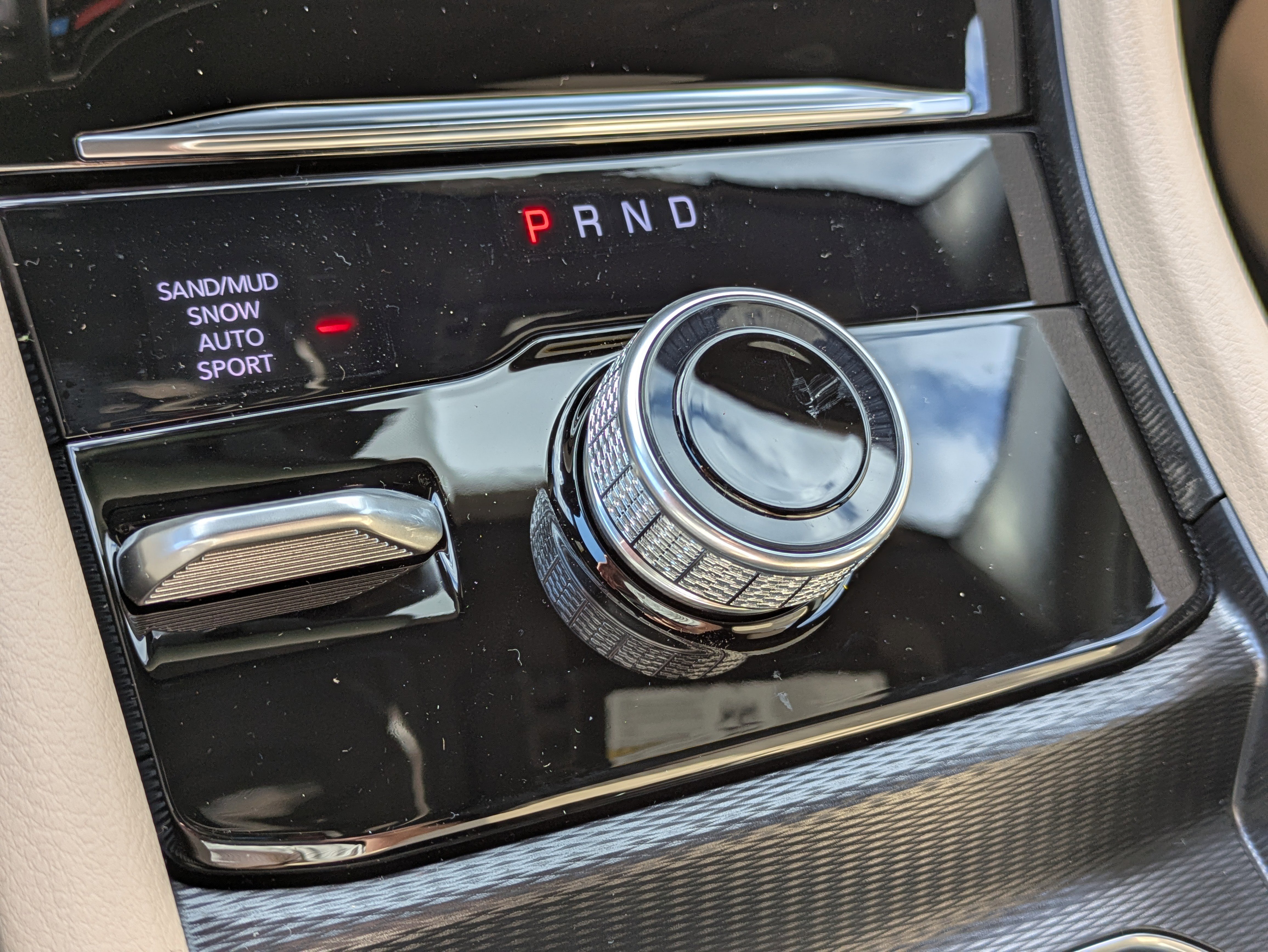 New 2025 Jeep Grand Cherokee L Limited w/ Trailer Tow Package image 16