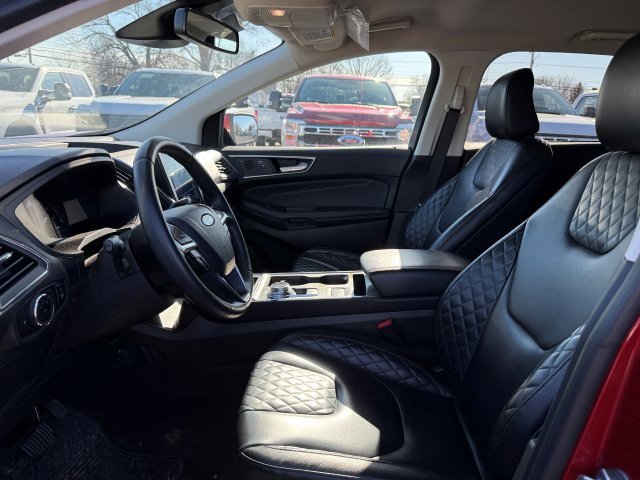 Used 2024 Ford Edge Titanium AWD/4WD image 12