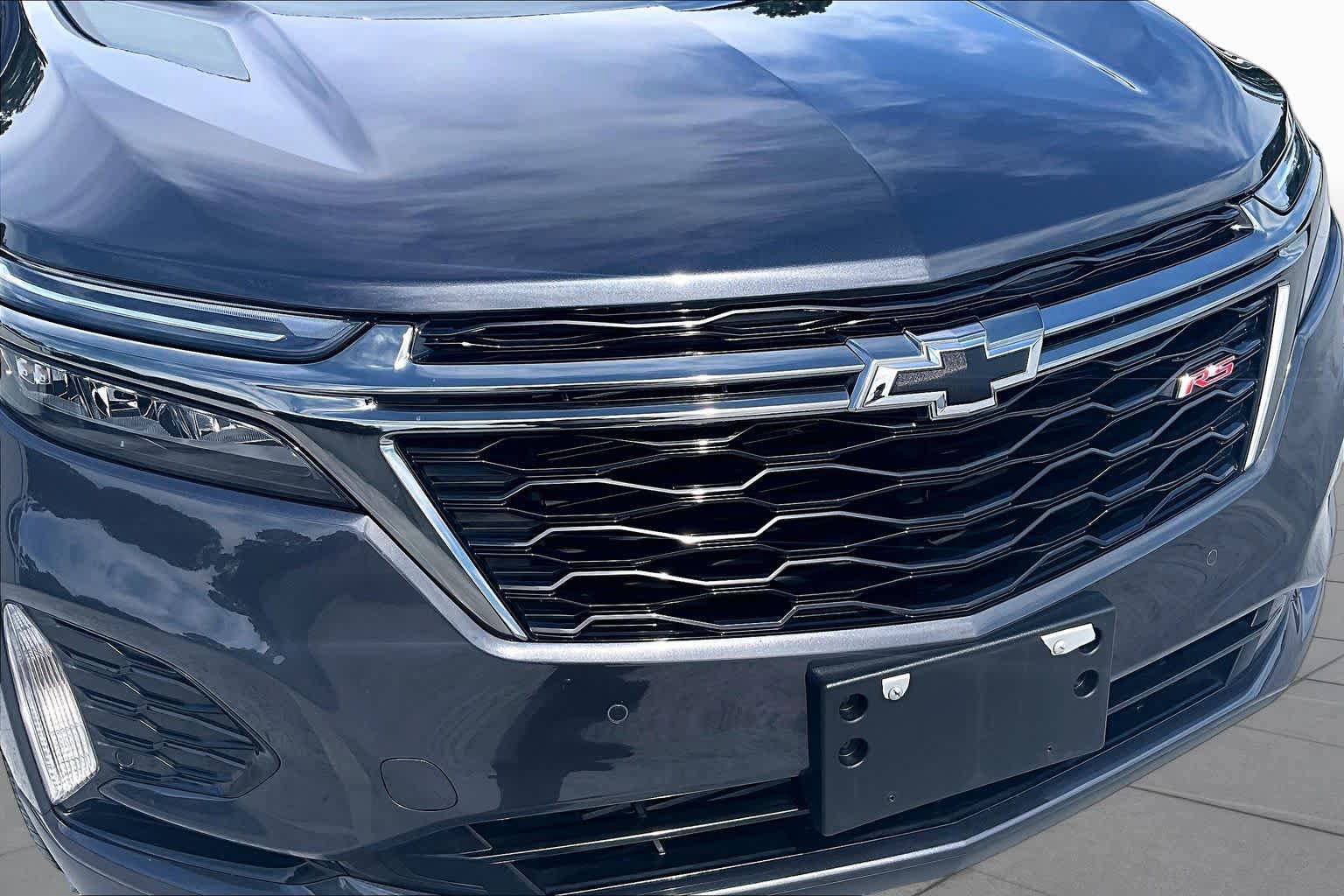 Used 2023 Chevrolet Equinox RS FWD image 28
