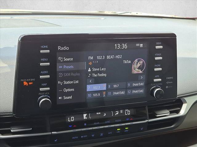 Used 2024 Toyota Sienna XLE FWD image 13