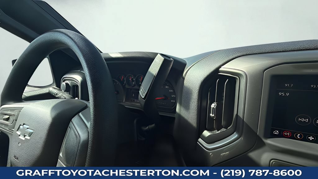 Used 2025 Chevrolet Silverado 1500 Custom Trail Boss w/ Dark Appearance Package AWD/4WD image 17