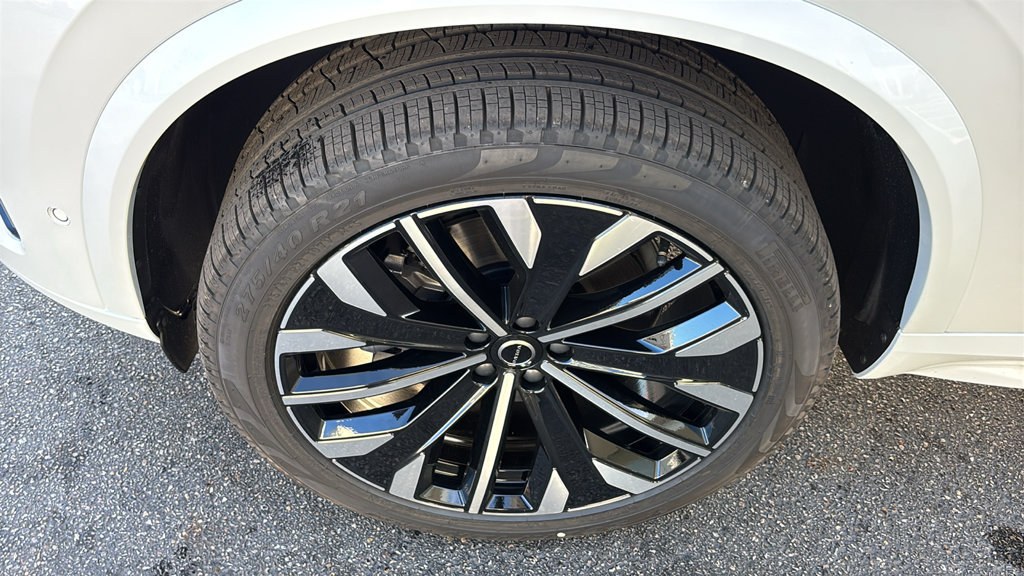 New 2027 Volvo XC90 B6 Plus AWD/4WD image 31