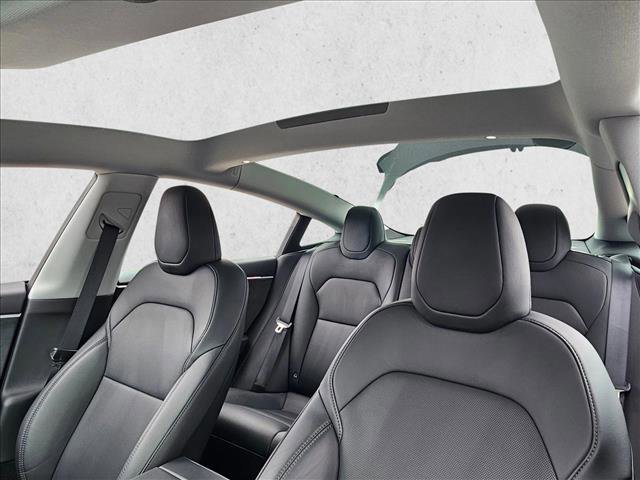 Used 2025 Tesla Model 3 Long Range image 16