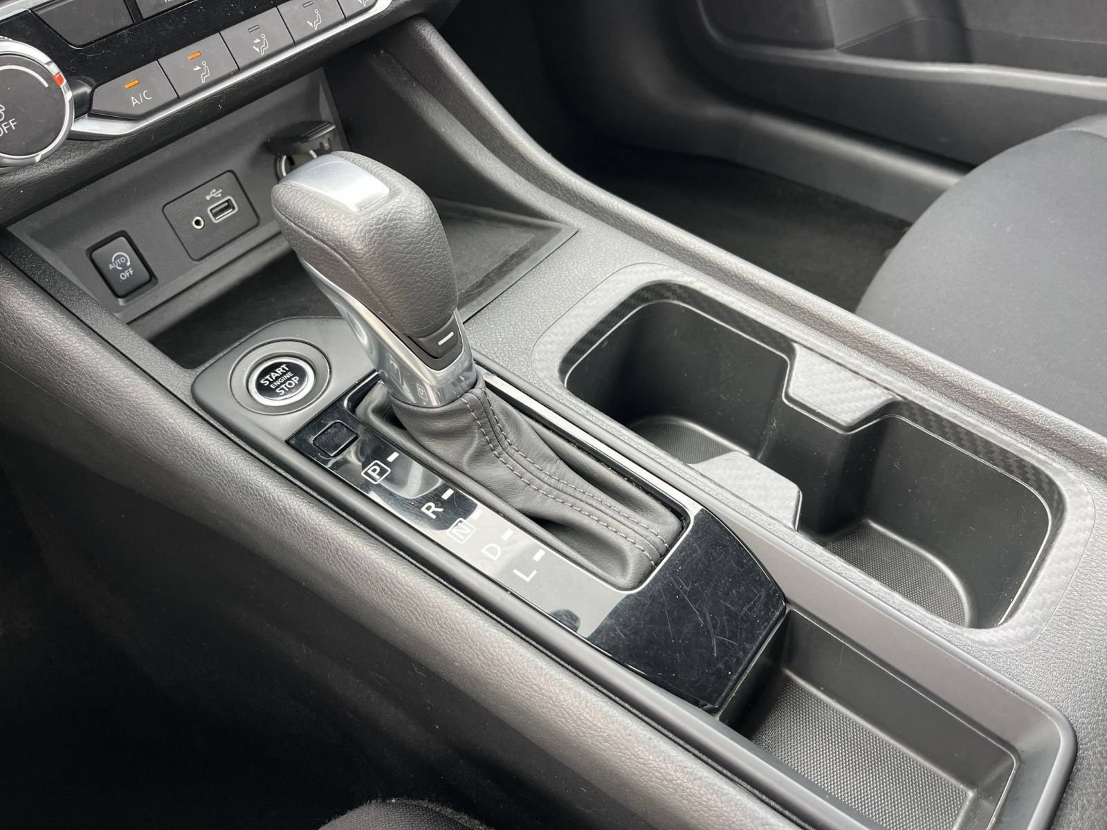 Used 2025 Nissan Sentra S FWD image 38