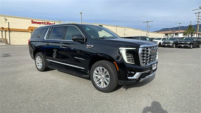 Used 2025 GMC Yukon XL Denali image 33