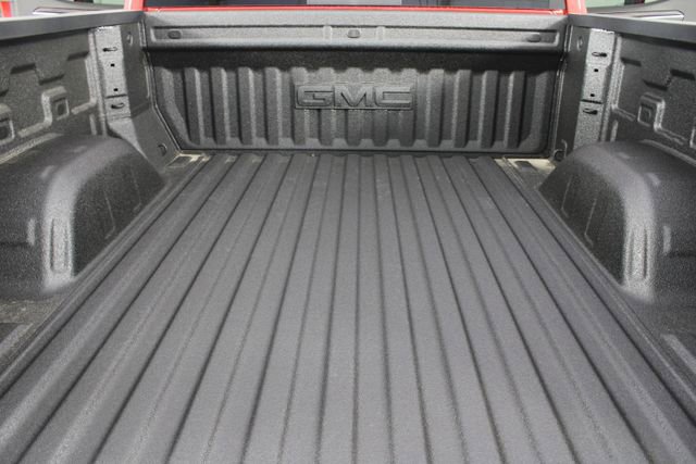 New 2026 GMC Sierra 1500 SLT image 22