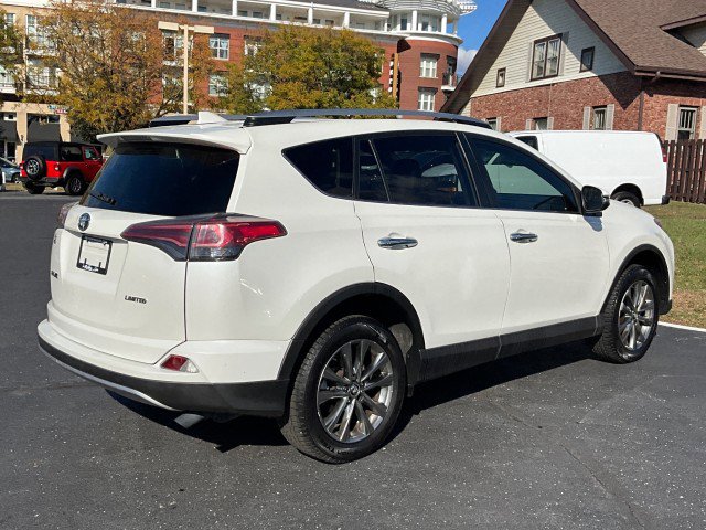 Used 2018 Toyota RAV4 Limited image 7