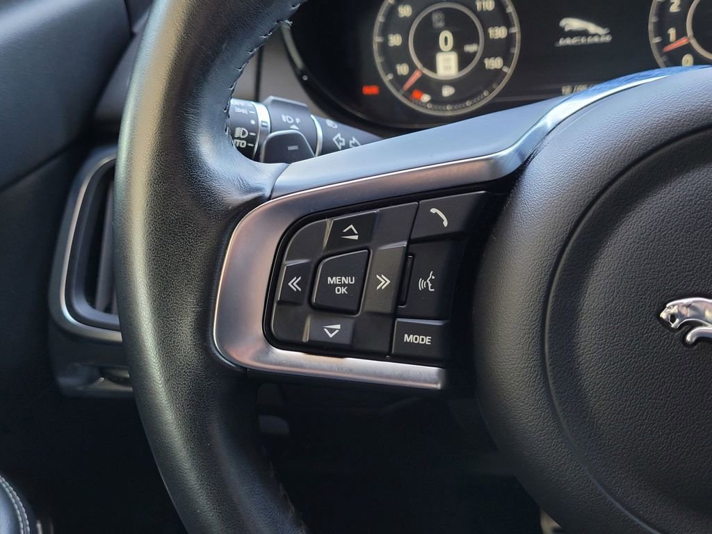 Used 2020 Jaguar E-PACE R-Dynamic S image 24