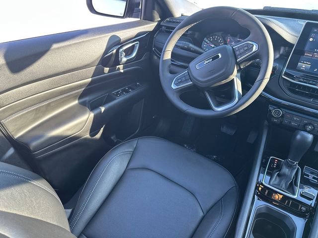 Used 2025 Jeep Compass Limited w/ Sun & Sound Group image 24