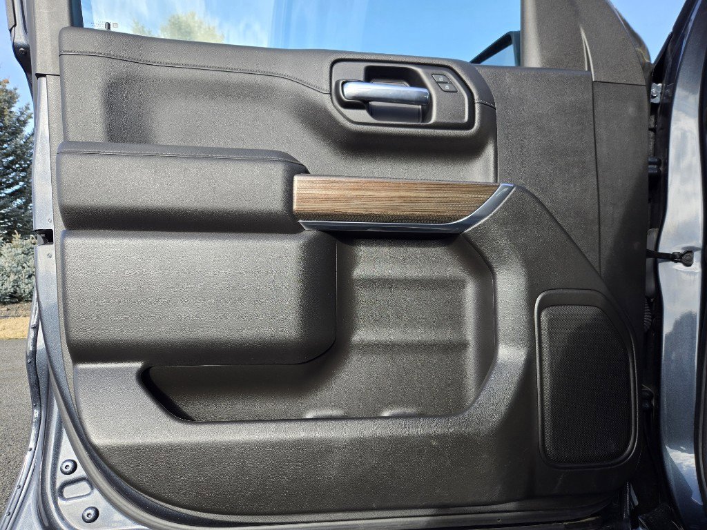 Used 2022 Chevrolet Silverado 1500 LT Trail Boss w/ LPO, Dark Essentials Package image 11