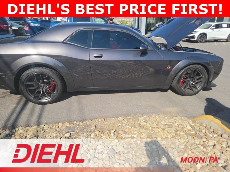 Used 2022 Dodge Challenger R/T Scat Pack RWD image 9