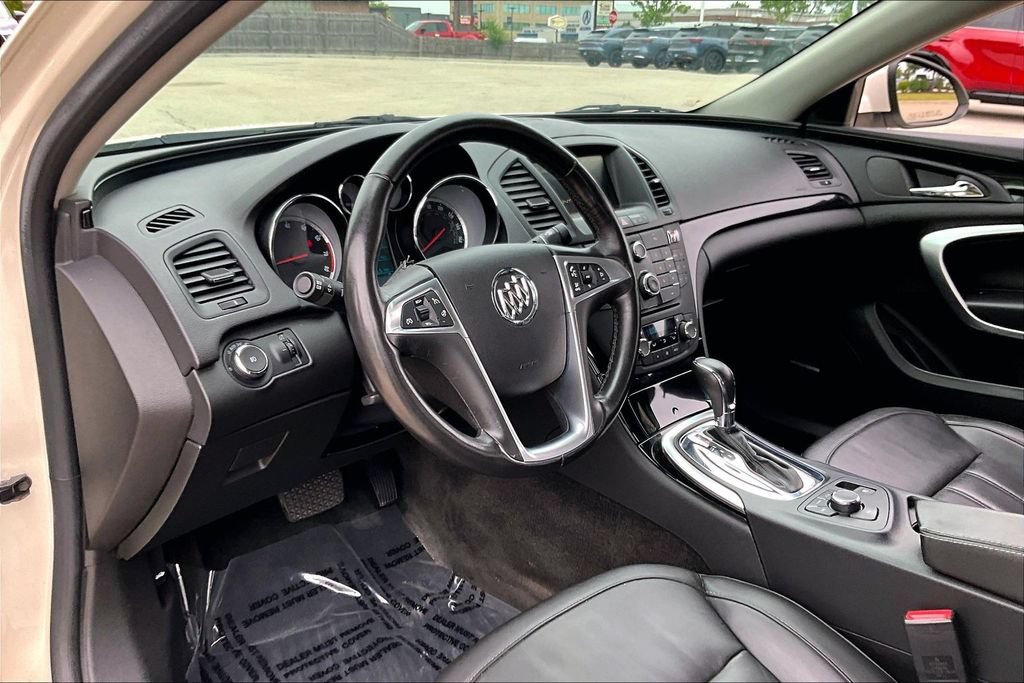 Used 2013 Buick Regal Premium FWD image 16