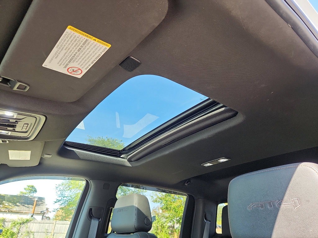 Used 2022 GMC Sierra 2500 AT4 w/ AT4 Premium Plus Package image 24