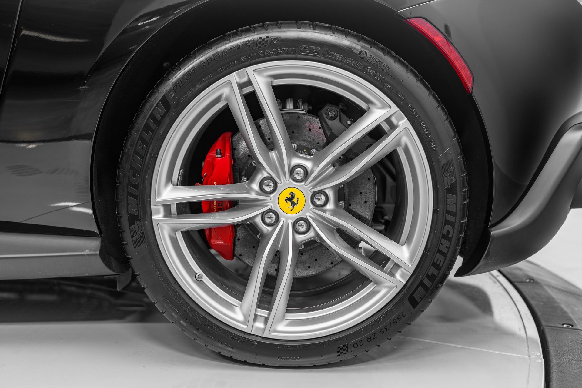 Certified 2024 Ferrari Roma Base image 14