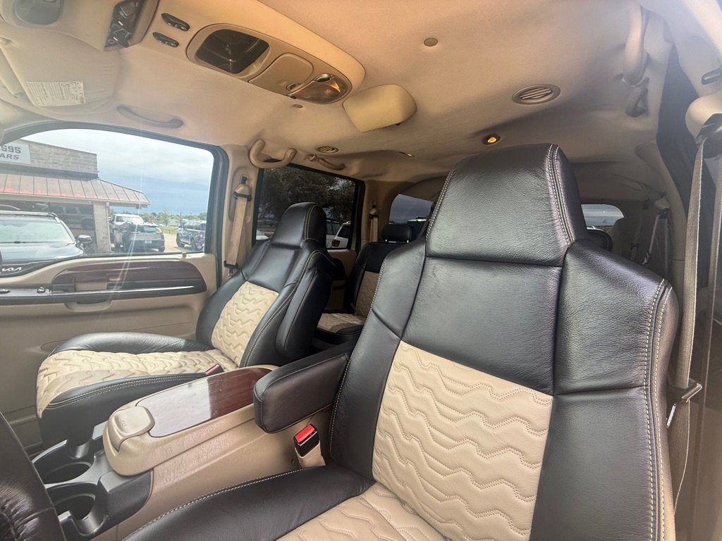 Used 2005 Ford Excursion Eddie Bauer image 20