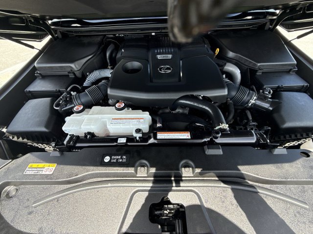 Certified 2025 Lexus GX 550 w/ Cold Area Package AWD/4WD image 28