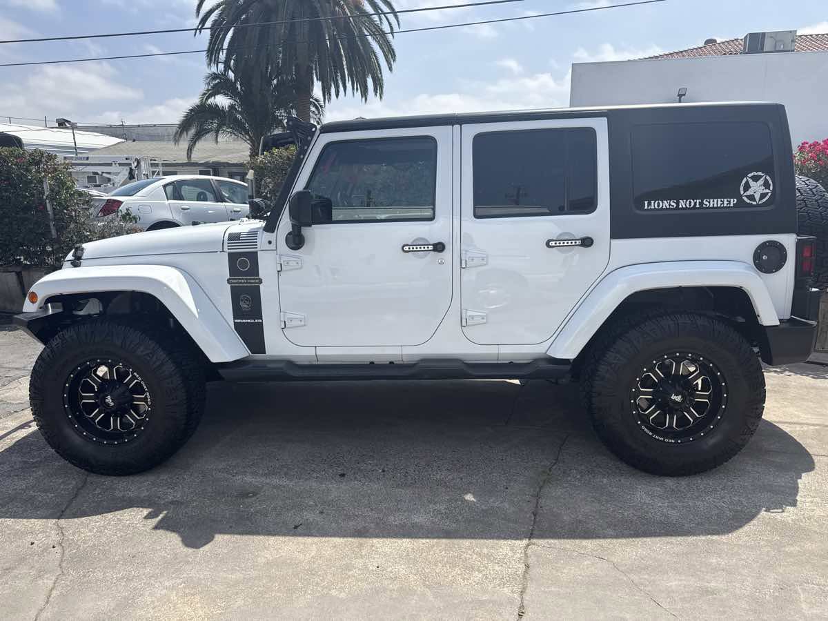 Used 2016 Jeep Wrangler Unlimited Sport AWD/4WD image 4