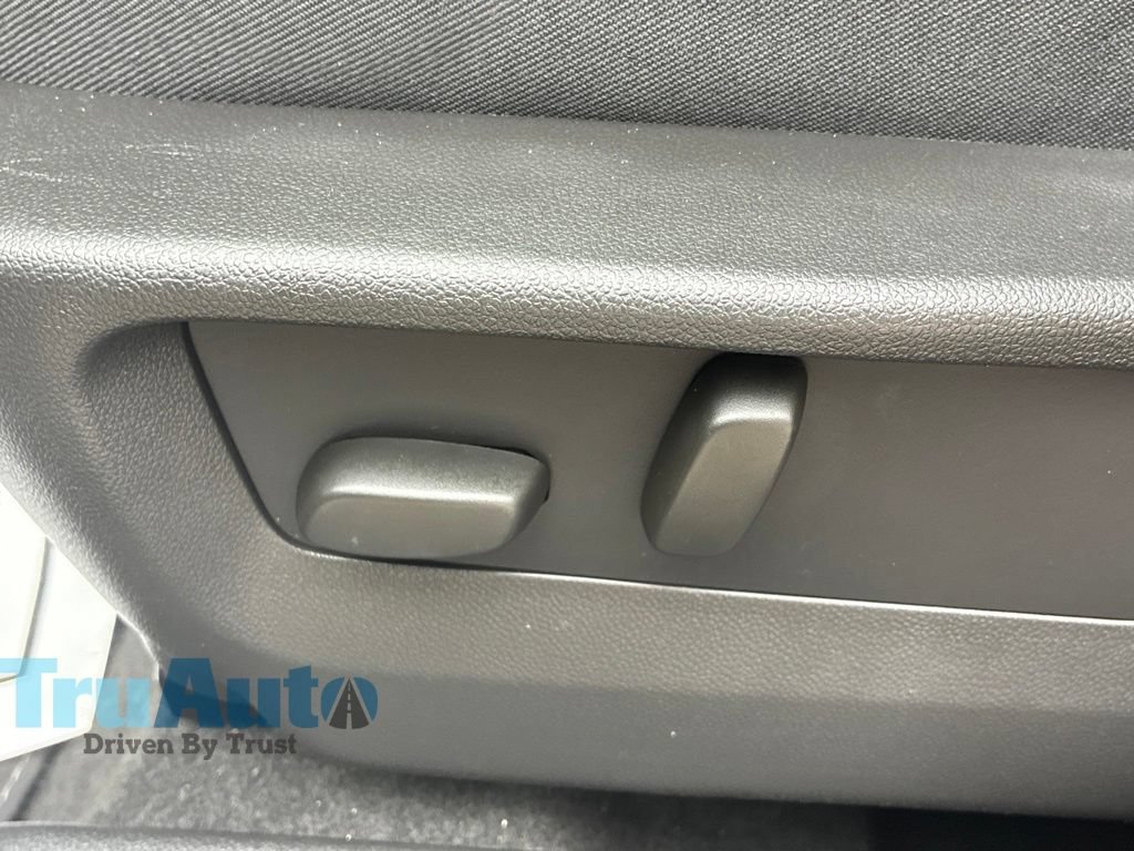 Used 2023 Buick Envision Preferred FWD image 26