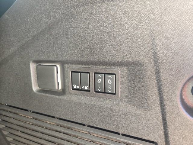 Used 2024 GMC Yukon AT4 w/ AT4 Premium Package image 15