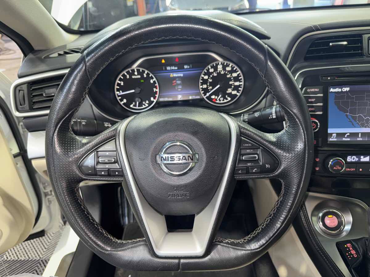 Used 2016 Nissan Maxima 3.5 SV w/ Interior Lighting Package FWD image 16