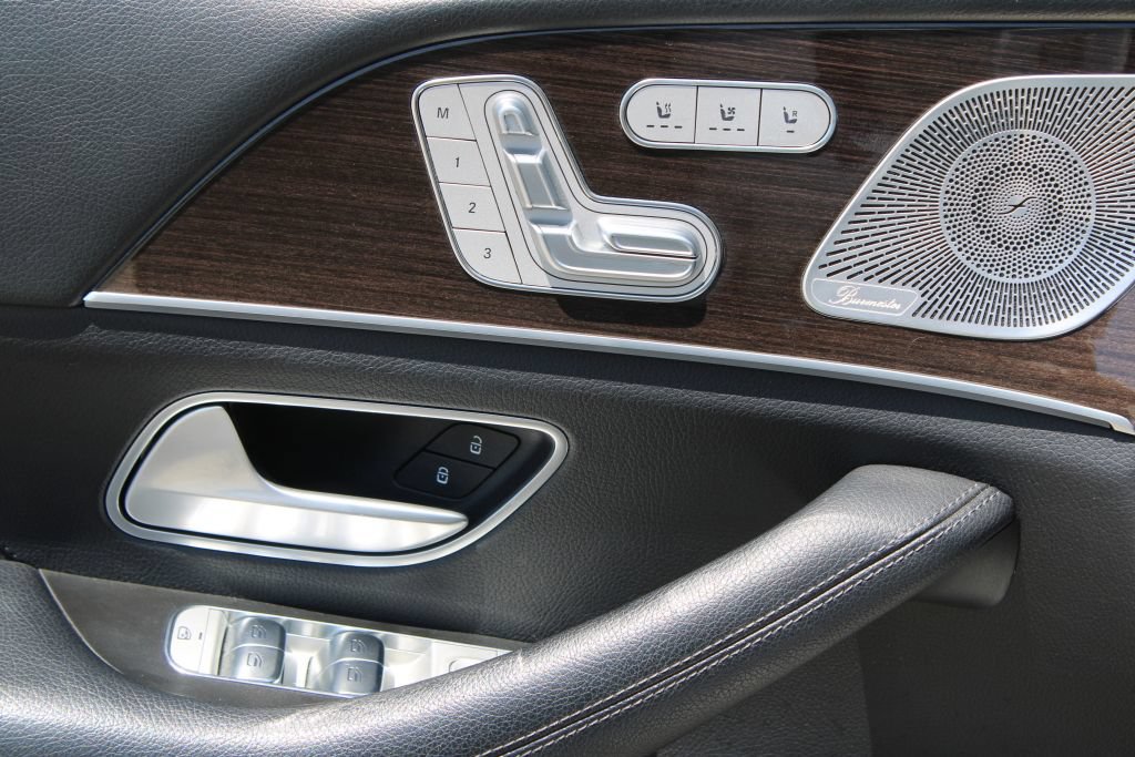 Used 2024 Mercedes-Benz GLS 450 4MATIC image 34