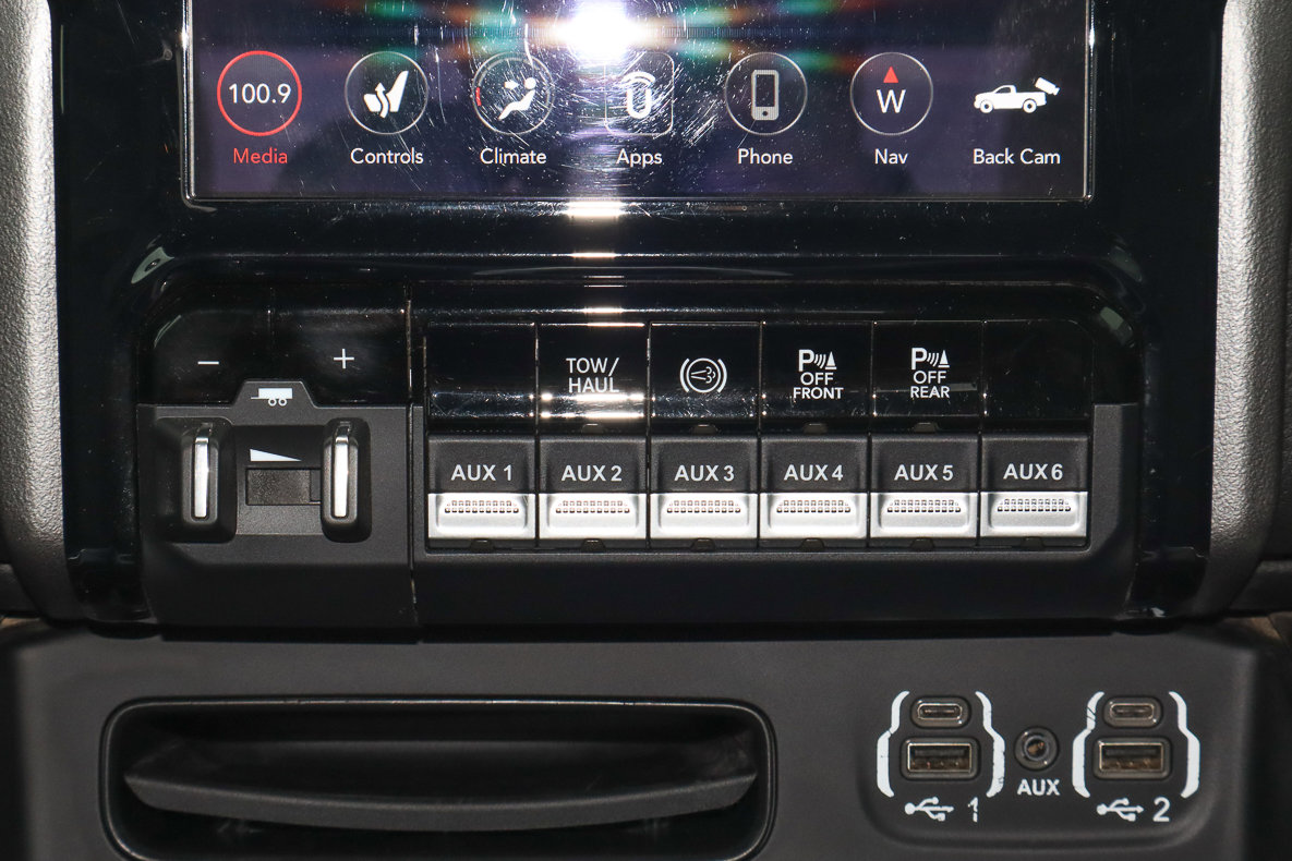 Used 2021 RAM 3500 Laramie image 31