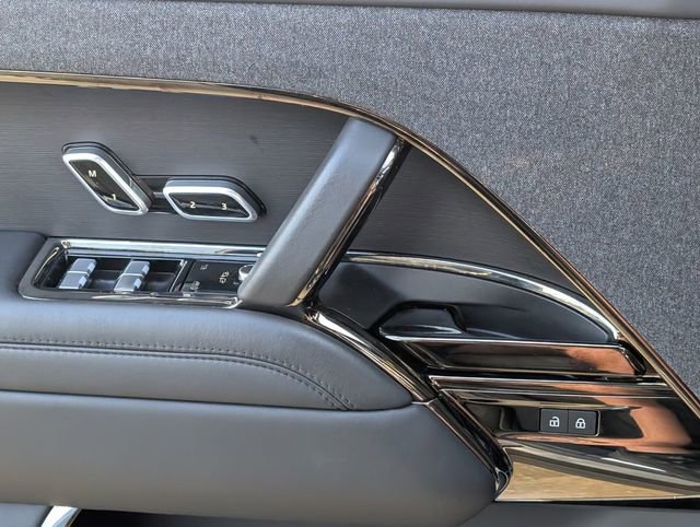 Used 2023 Land Rover Range Rover Sport SE image 26