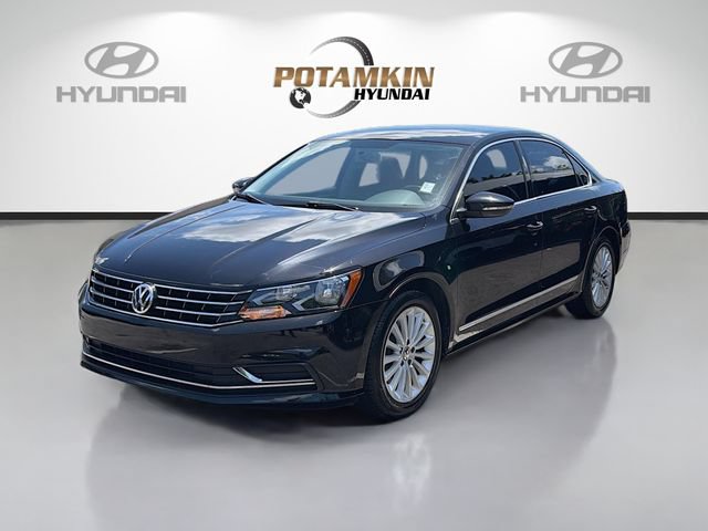 Used 2017 Volkswagen Passat 1.8T SE FWD image 1