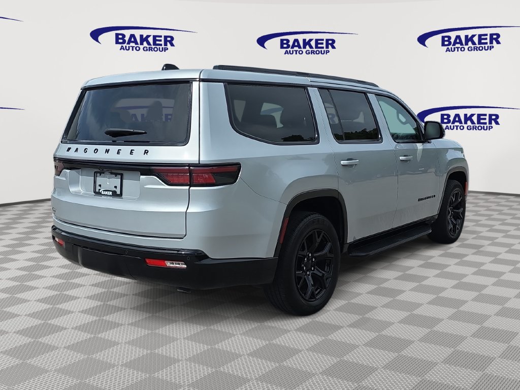 Used 2024 Jeep Wagoneer Series II AWD/4WD image 3