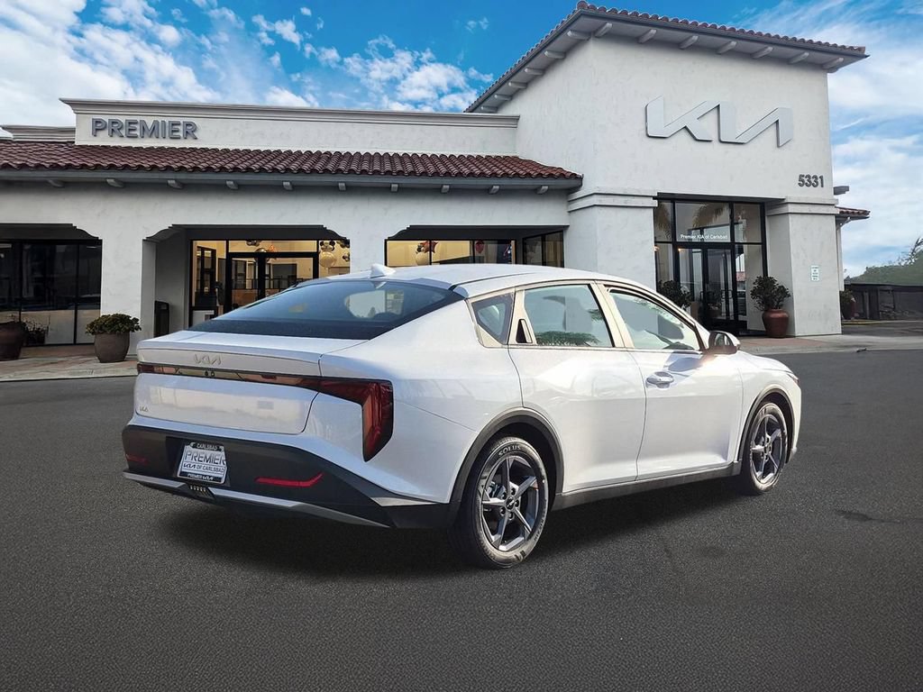 New 2026 Kia K4 FWD image 8