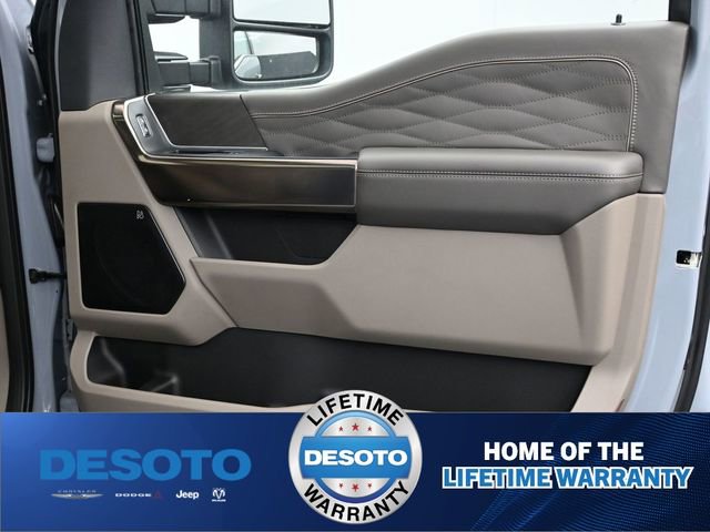 New 2026 Ford F250 Platinum w/ Platinum Plus Package image 11