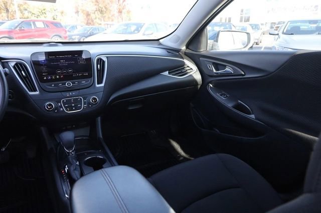 Used 2024 Chevrolet Malibu LT image 23
