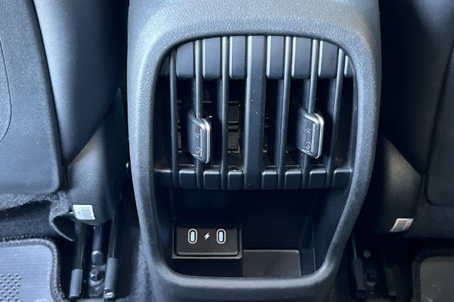 Certified 2025 Hyundai Kona Limited FWD image 16