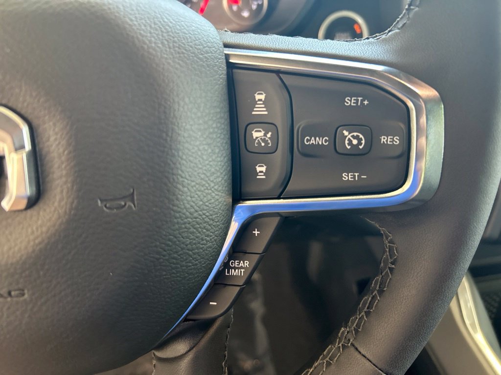 Used 2026 RAM 1500 Laramie AWD/4WD image 45