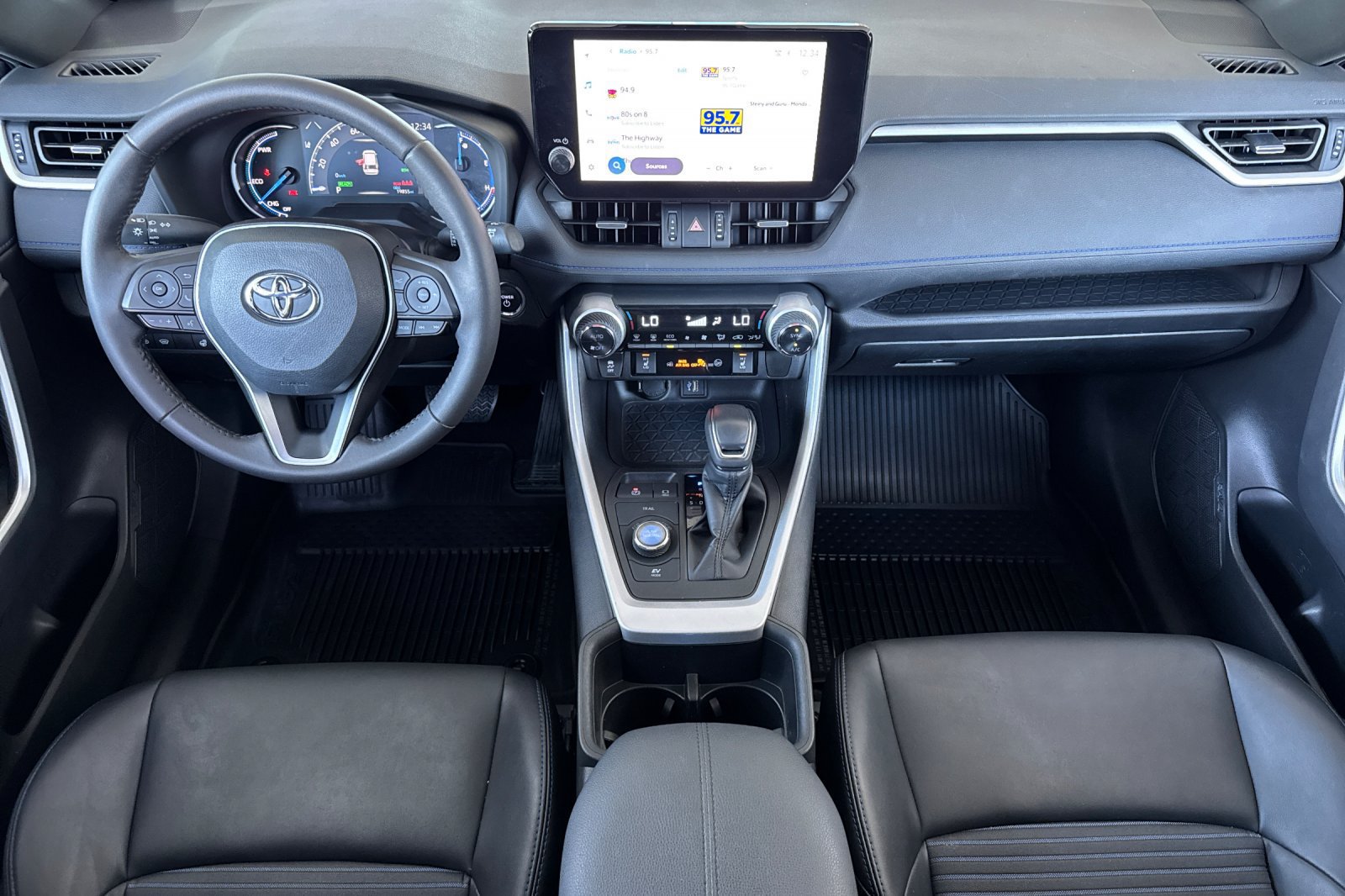 Used 2023 Toyota RAV4 XSE w/ XSE Grade Weather Package AWD/4WD image 5