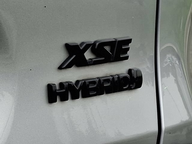 Used 2022 Toyota RAV4 XSE w/ XSE Grade Weather Package AWD/4WD image 32