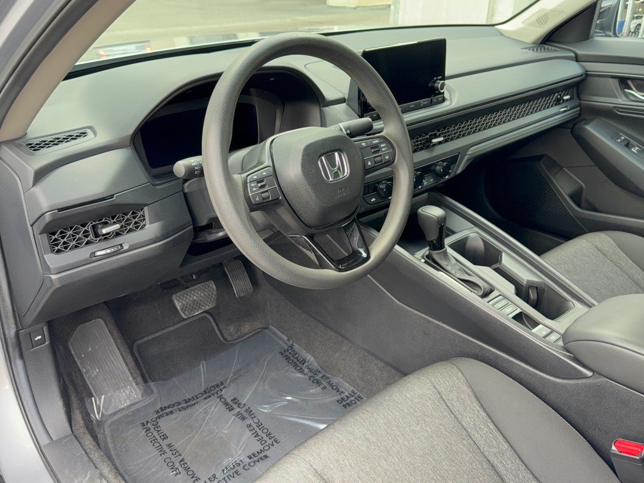 Used 2025 Honda Accord SE image 4