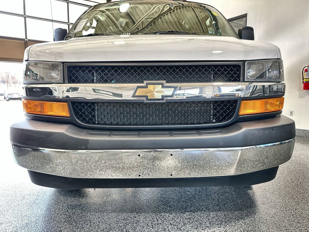 Used 2024 Chevrolet Express 2500 w/ Driver Convenience Package image 23