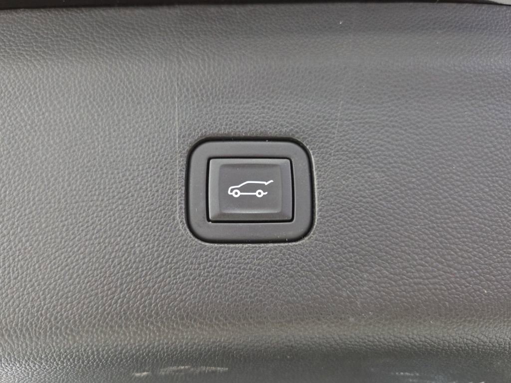 Used 2023 Buick Enclave Essence w/ Experience Buick Package image 43